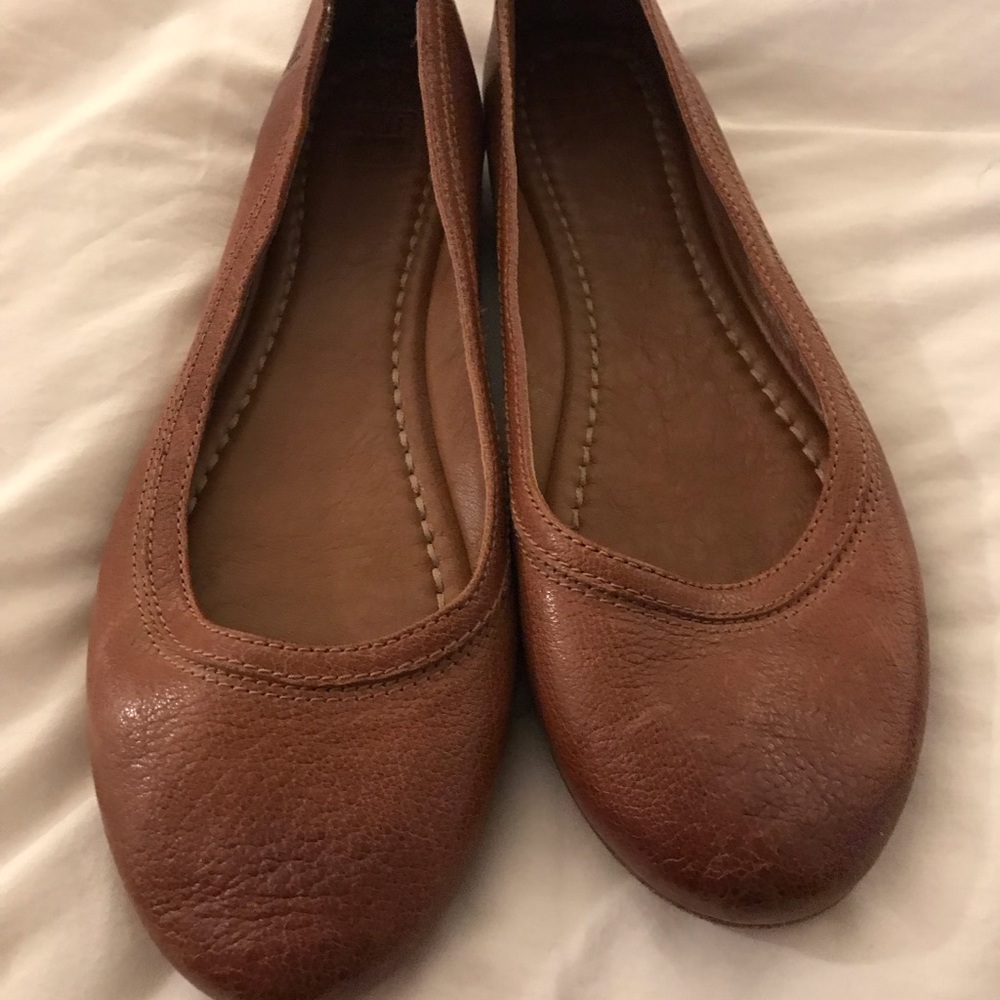 Frye flats